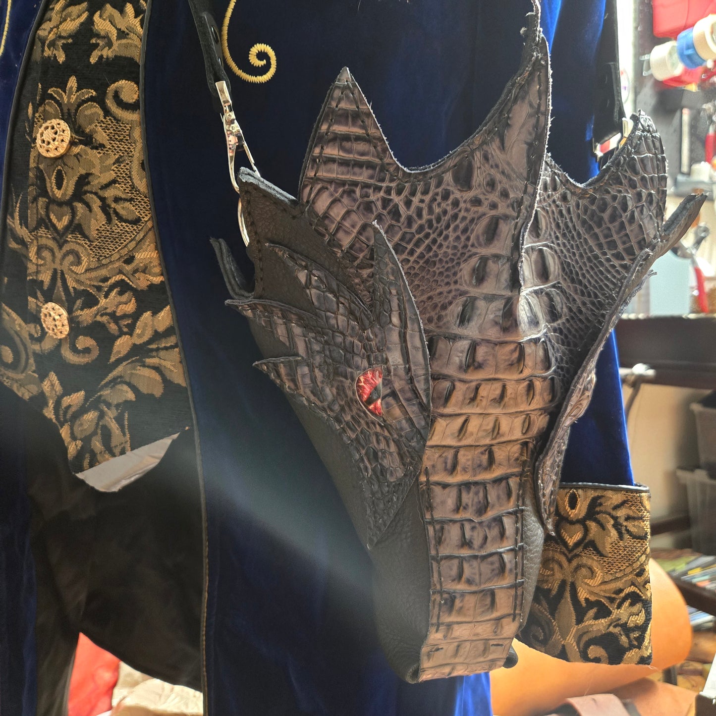 Vorrak's Maw - Black Dragon Head Bag